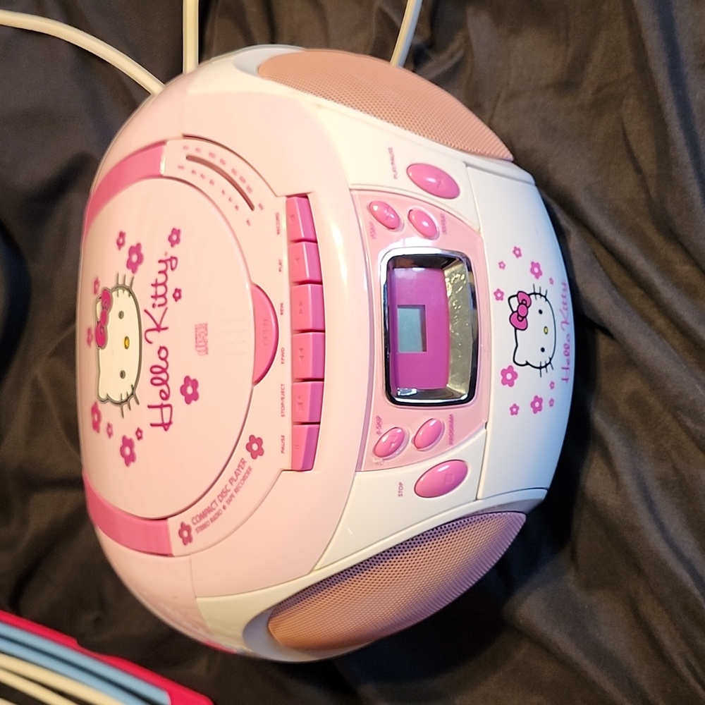 Hello Kitty Radio